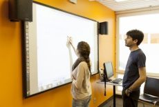 Sprachschule Montreal, EC English Kanada Sprachreise, Schule, Interactive Whiteboard