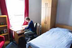 Schülersprachreise Cambridge Wohnheim Zimmer